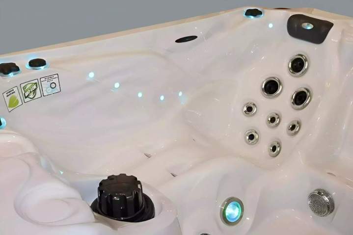 Vente spa intérieur et extérieur Aix-en-Provence